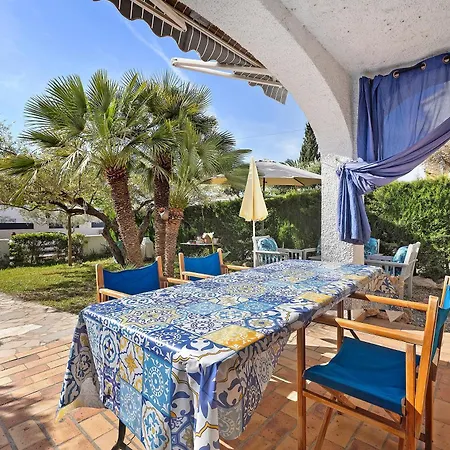Casa Abril Apartmán *